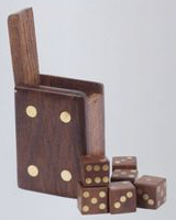Hrací kostky 6 kusů v dřevěné kazetě, rozměr 6x4x2 cm